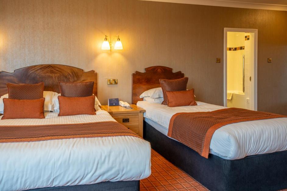 Cairndale Hotel & Spa Дъмфрийс Екстериор снимка