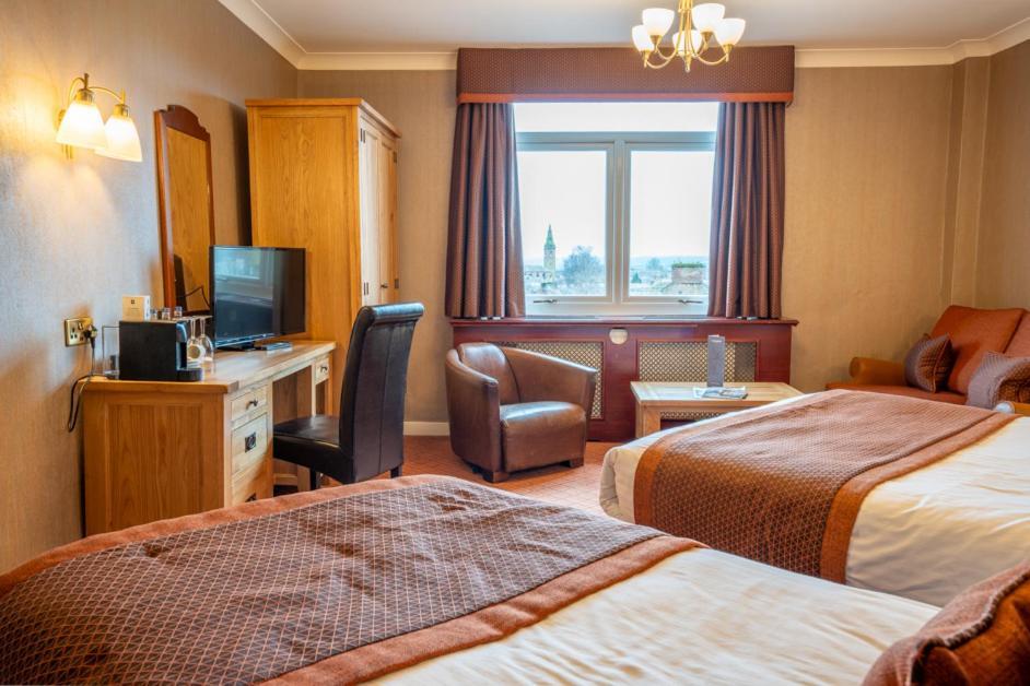 Cairndale Hotel & Spa Дъмфрийс Екстериор снимка