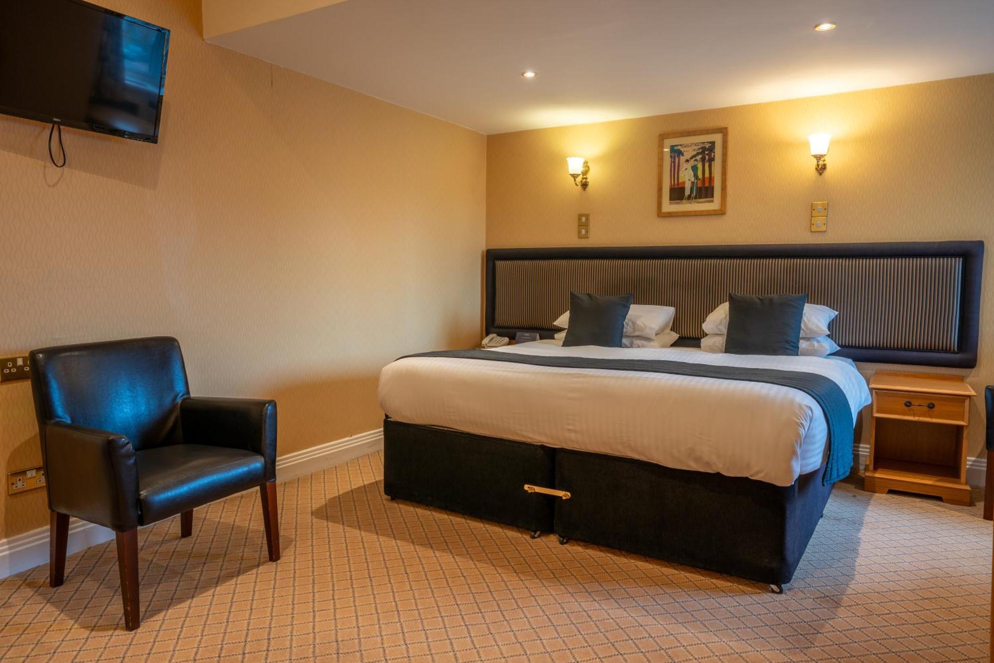 Cairndale Hotel & Spa Дъмфрийс Екстериор снимка