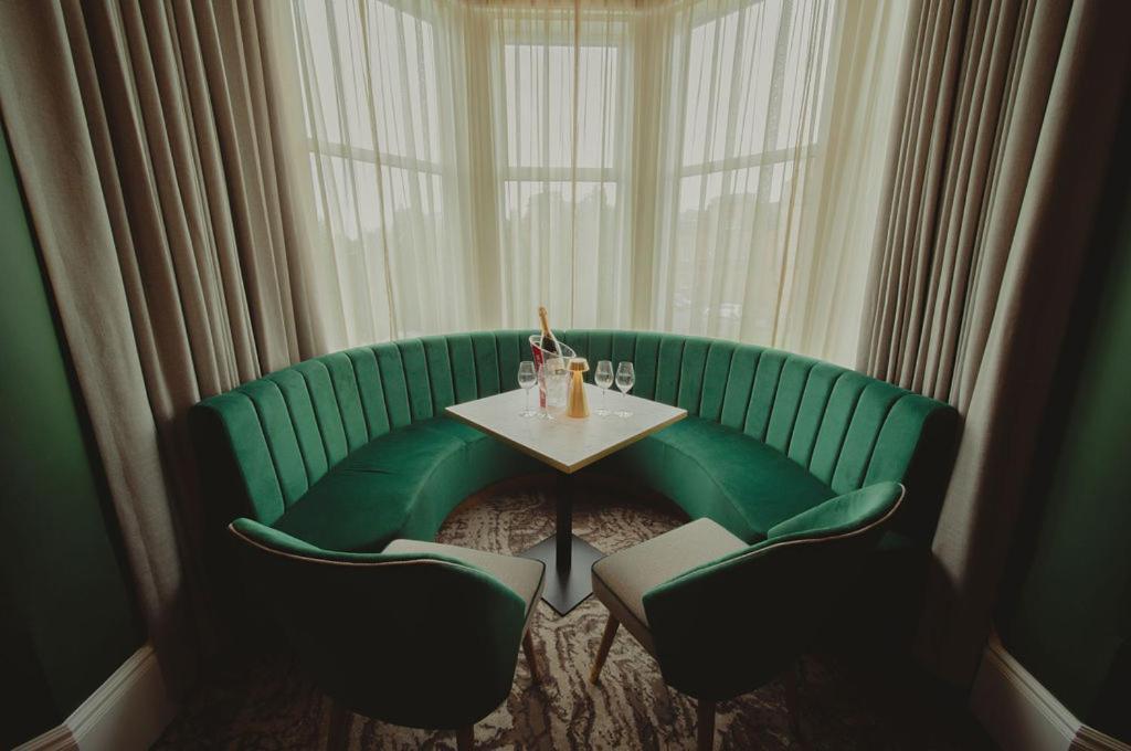 Cairndale Hotel & Spa Дъмфрийс Екстериор снимка
