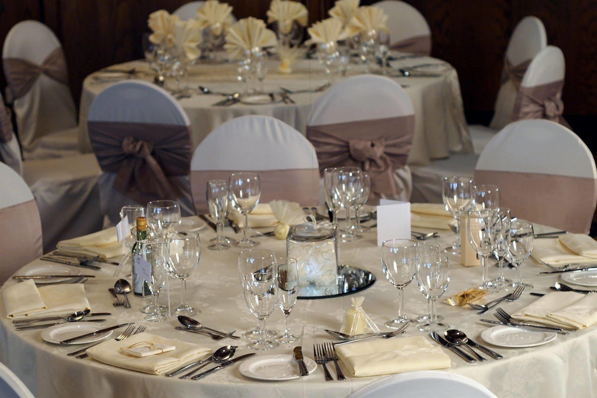 Cairndale Hotel & Spa Дъмфрийс Екстериор снимка