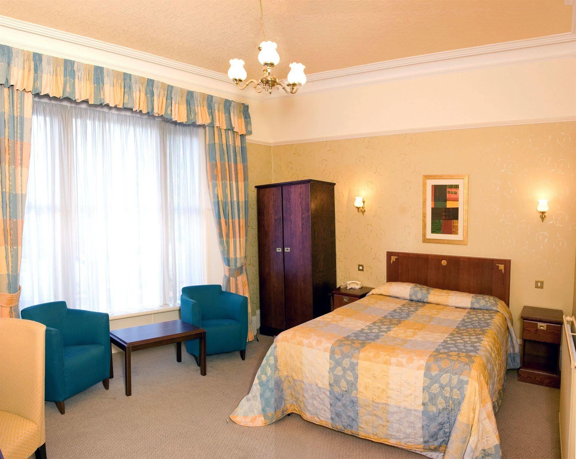 Cairndale Hotel & Spa Дъмфрийс Екстериор снимка
